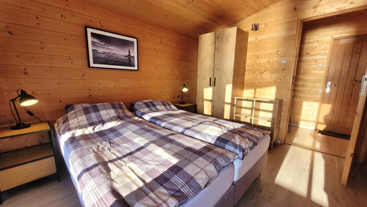 Piekny Brzeg Hotel แวงกอร์แซวอ ภายนอก รูปภาพ